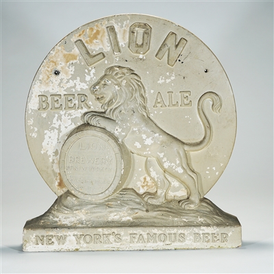 Lion Beer Ale Chalk Back Bar Statue